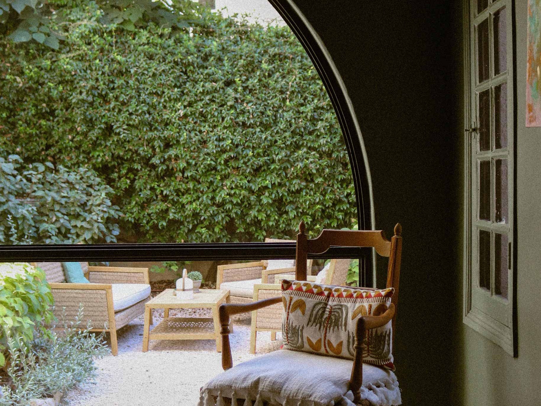 WHAT DO PROVENCE, WINE, AND ADELE “ON TAP” HAVE IN COMMON? TALKS 1 2 uai